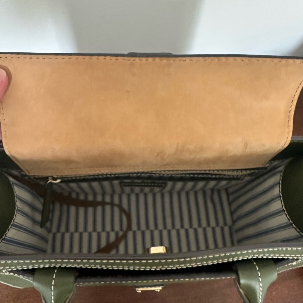 DOONEY & BOURKE BEACON JANINE SATCHEL - Picture 4 of 5